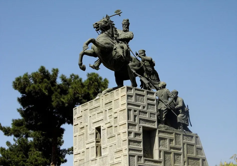 آرامگاه نادرشاه