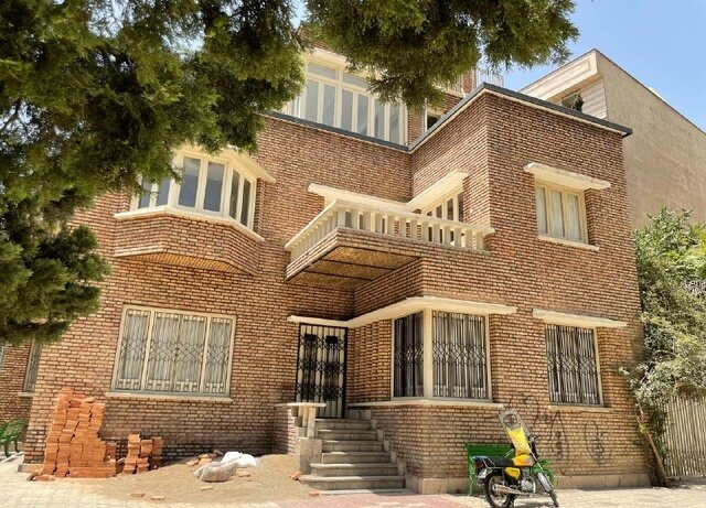 خانه موزه استاد لرزاده 