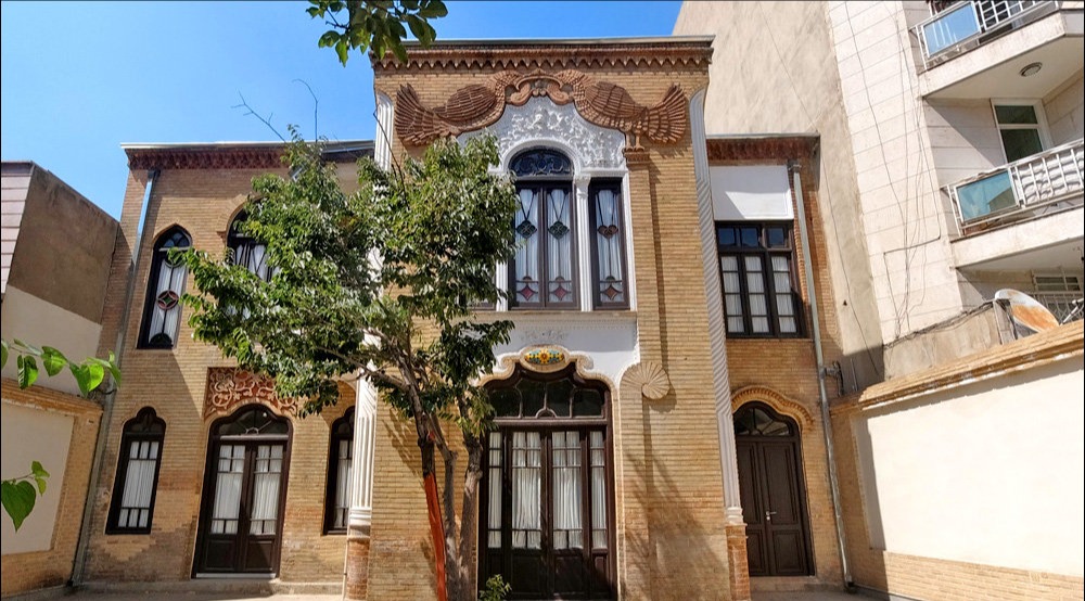 خانه مینایی (موزه خیابان ولیعصر)