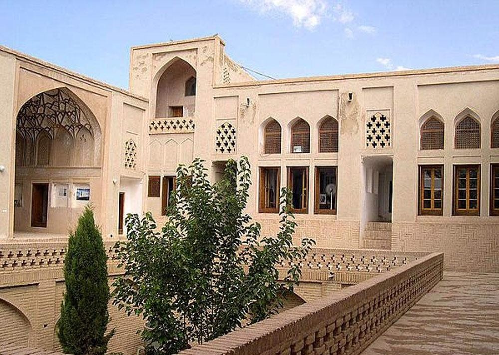 موزه مردم شناسی تفت (کتابخانه مجموعه شاه ولی)