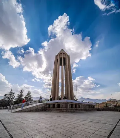 آرامگاه ابوعلی سینا