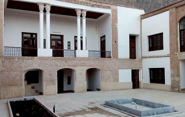 خانه تاریخی میرشکرایی (موزه مردم‌شناسی تفرش)