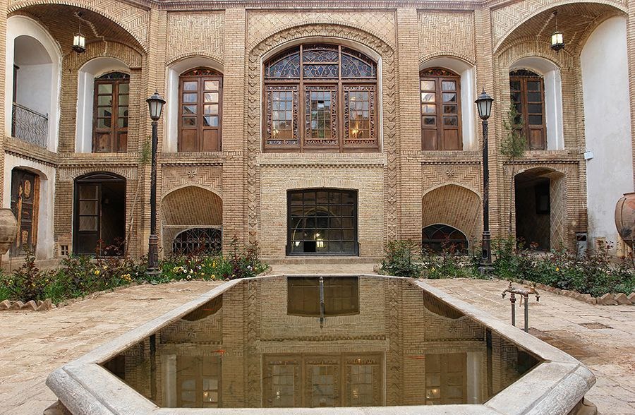 عمارت تاریخی لطفعلی خان زند